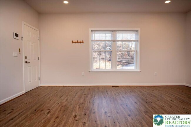 Building Photo - 803 Atlantic St