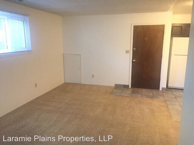 Building Photo - 815 E Ivinson Ave