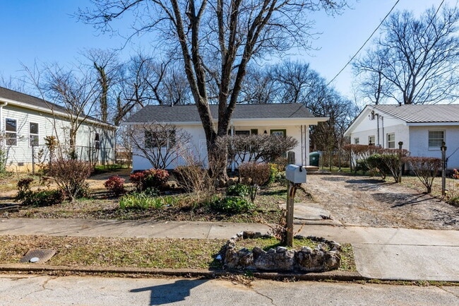 Building Photo - 3312 Tarlton Ave