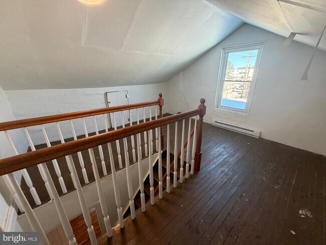 Building Photo - 1206 Green St