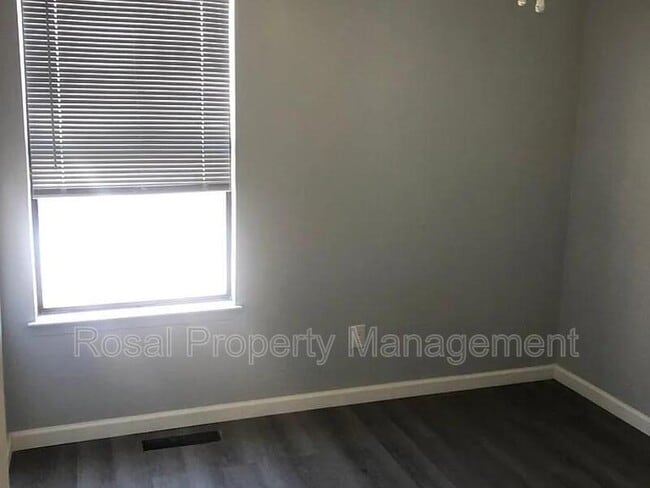 Building Photo - 6124 Woodhollow Pl NW