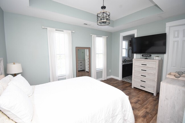 Building Photo - 846 Rosa Cir