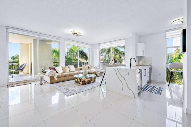 Building Photo - 550 Okeechobee Blvd