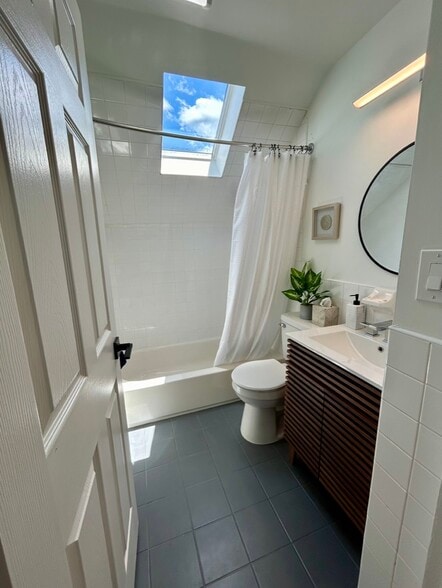 Building Photo - 16 Union St