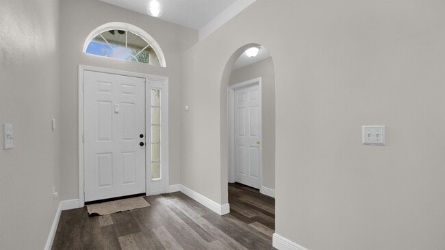 Building Photo - 631 Doe Cove Pl