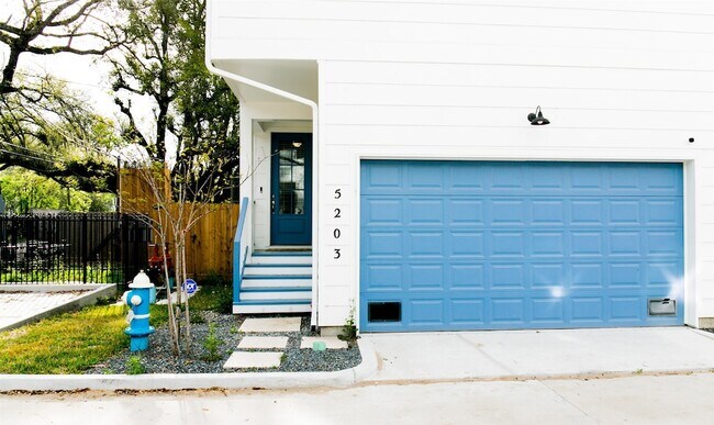 Building Photo - 5203 Burress Springs Ln