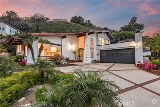 Building Photo - 30047 Knoll View Dr