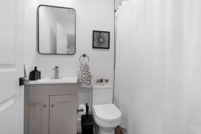 Building Photo - 234 Webster Ave