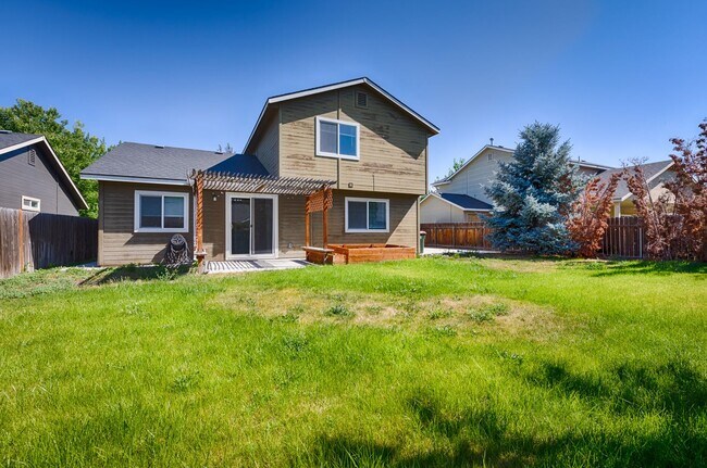 Building Photo - Beautiful Meridian home
