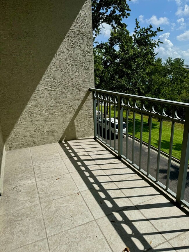Building Photo - Harbour Island Townhome