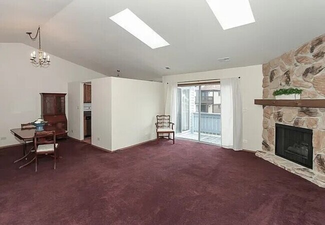 Building Photo - 1732 Chesapeake Ln