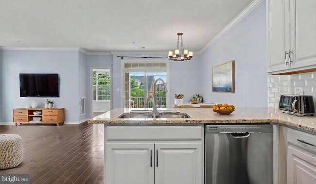 Building Photo - 43031 Foxtrail Woods Terrace