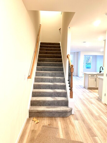 Building Photo - 604 Switchgrass Wy