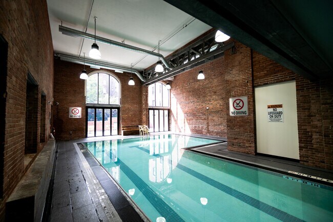 Building Photo - 781 Tremont St