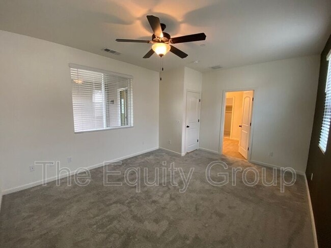 Building Photo - 3212 N Noyes Ct