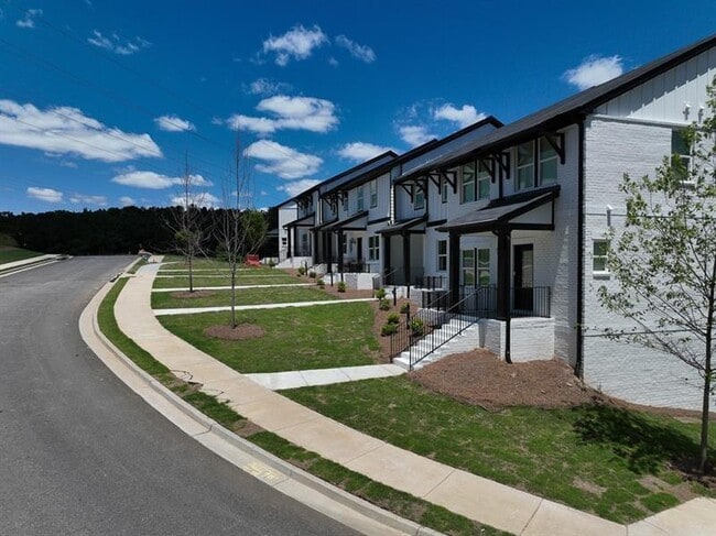 Building Photo - 1632 Switchgrass Ave SE