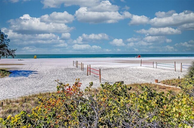 Building Photo - 412 Treasure Boat Way