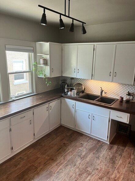 Building Photo - 2348 N 58th St