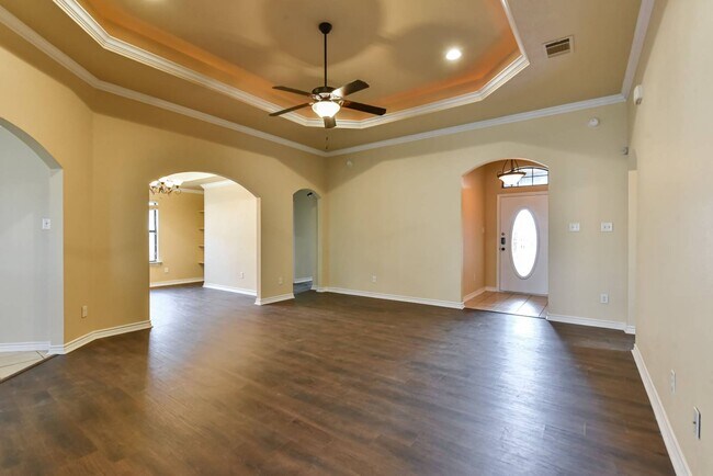 Building Photo - 6905 Deorsam Loop