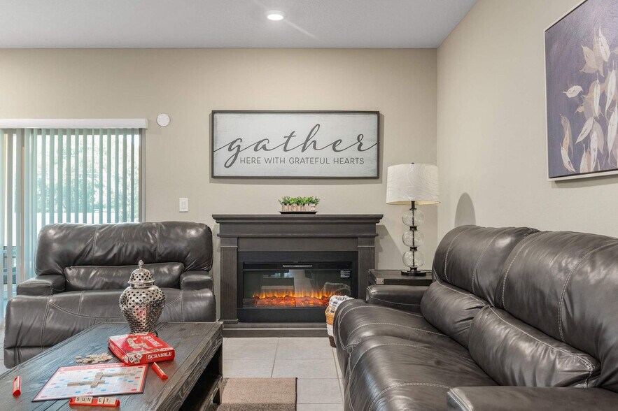 Building Photo - 4831 Coral Castle Dr.