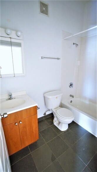 Building Photo - 1850 N Milwaukee Ave