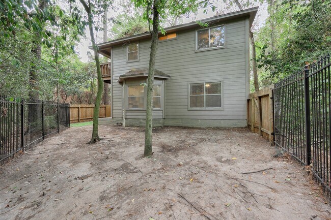 Building Photo - 10 Hancock St