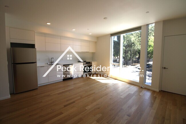 Building Photo - Binnen2437