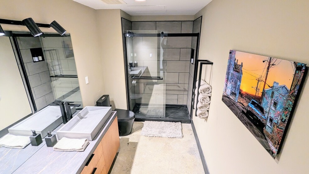 WALK IN TILE SHOWER - 401 W Shoreline Dr