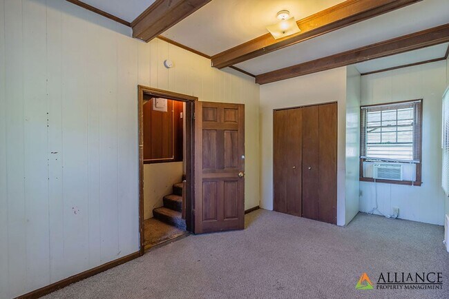 Building Photo - 1857 Anderson Ave