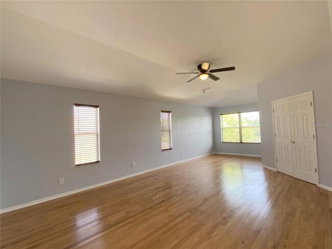 Building Photo - 11209 Village Brook Dr