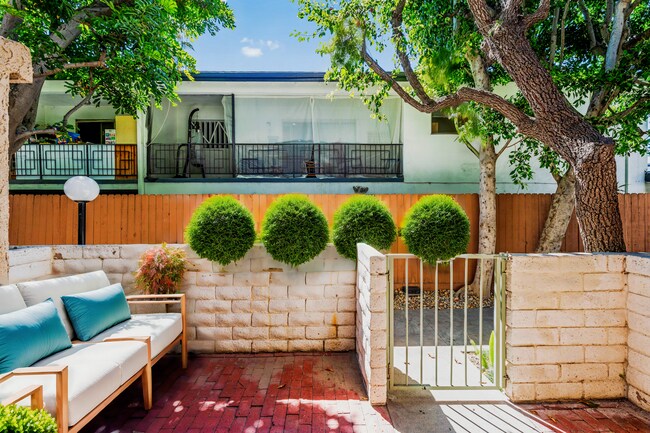 Building Photo - 12390 Chandler Blvd