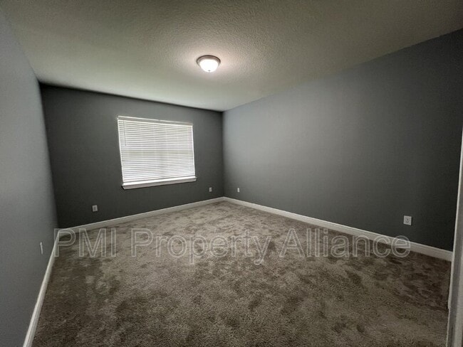 Building Photo - 4535 Gliding Wave St