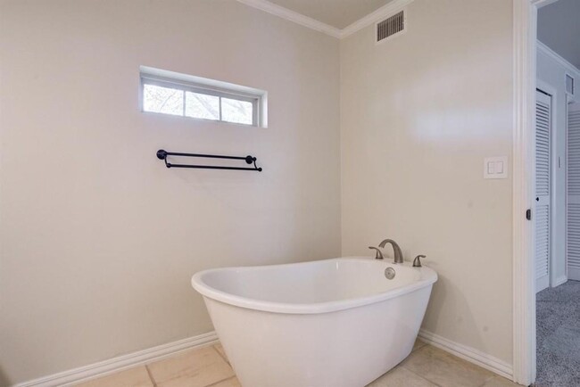 Primary Photo - Available now- Tech Terrace Remodeled 4 Be...