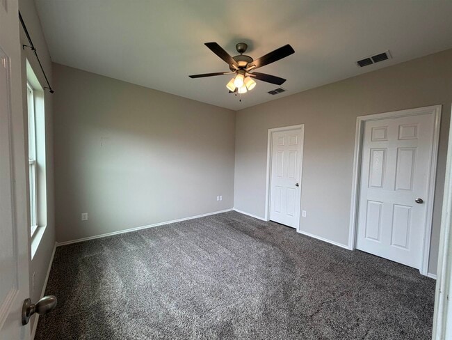 Building Photo - 1607 Decano Ln