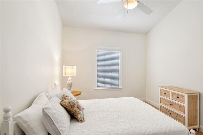 Building Photo - 510 Mariners Cir