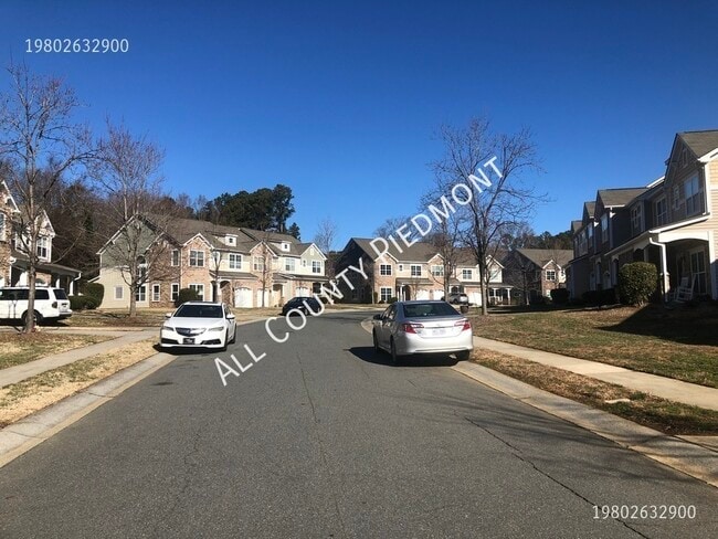 Building Photo - 5536 Tipperlinn Way