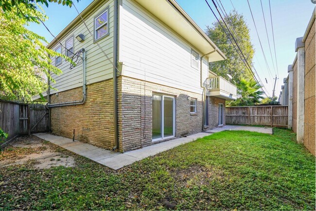 Building Photo - 4807 Merwin St