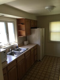 Building Photo - 41 Winbourne Rd