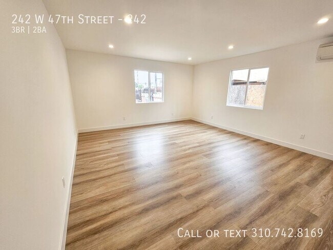 Building Photo - 242 W 47th St