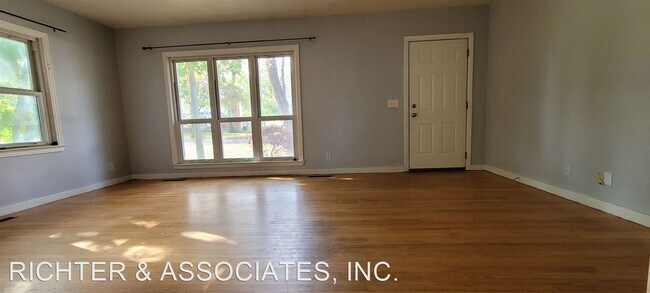 Building Photo - 3 br, 2 bath House - 137 S TOMPKINS