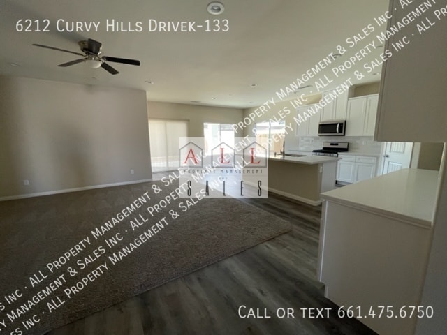 Building Photo - 6212 Curvy Hills Dr