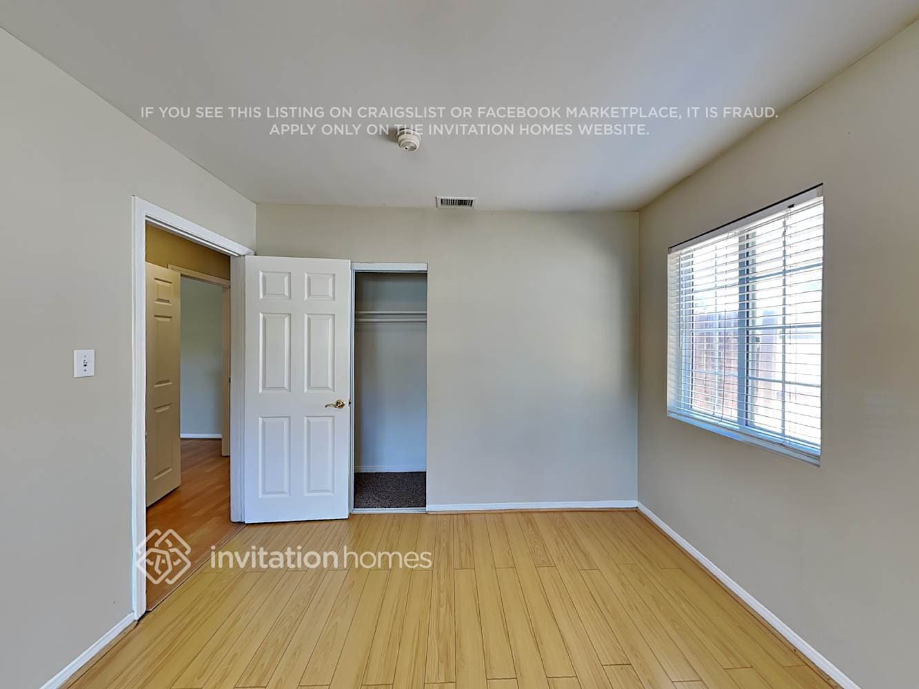 Building Photo - 7943 Lasaine Ave