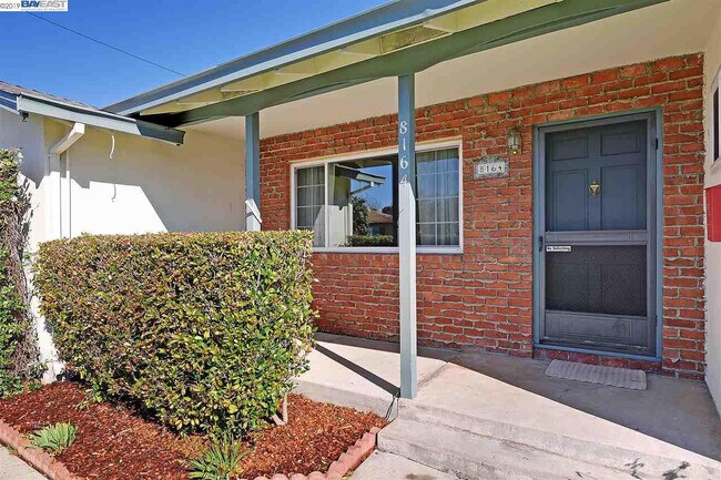 Building Photo - 8164 Cardiff Dr