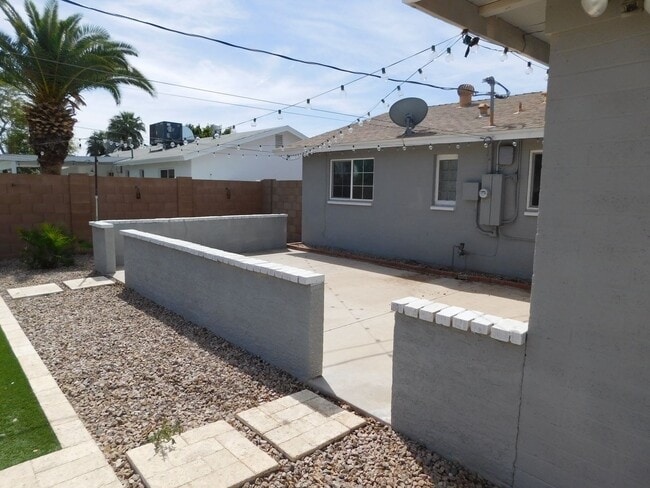 Building Photo - DROP-DEAD GORGEOUS SCOTTSDALE HOME!!