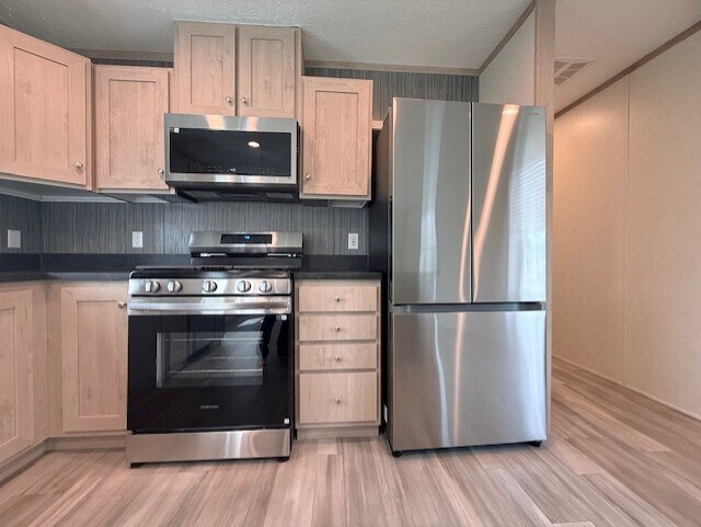 Building Photo - 29810 W Essex Ct