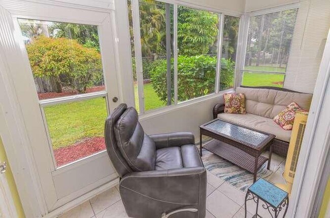 Building Photo - 3362 Cynthia Ln