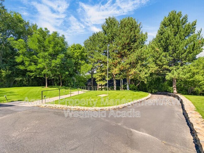 Building Photo - 11107 Gambel Oak Cir