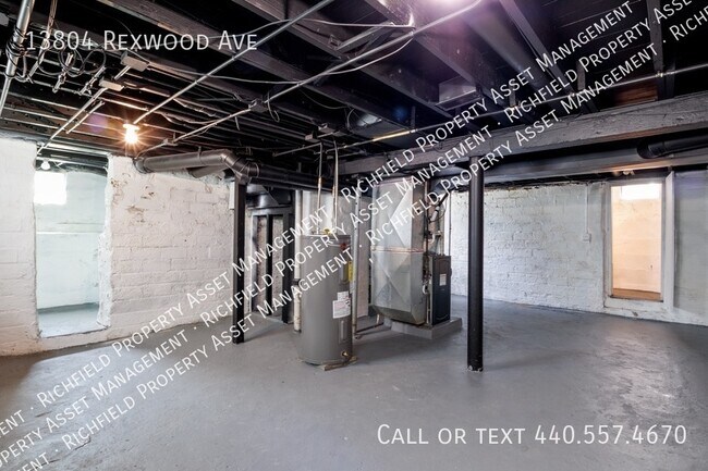 Building Photo - 13804 Rexwood Ave
