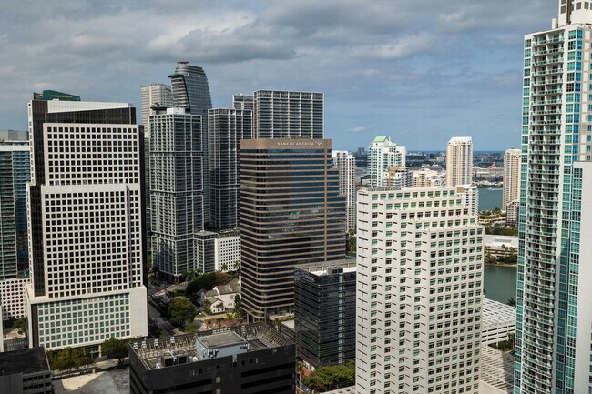 Building Photo - 1010 Brickell Ave