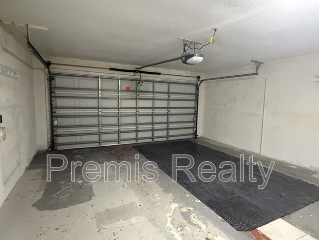 Building Photo - 3371 Brodie Way